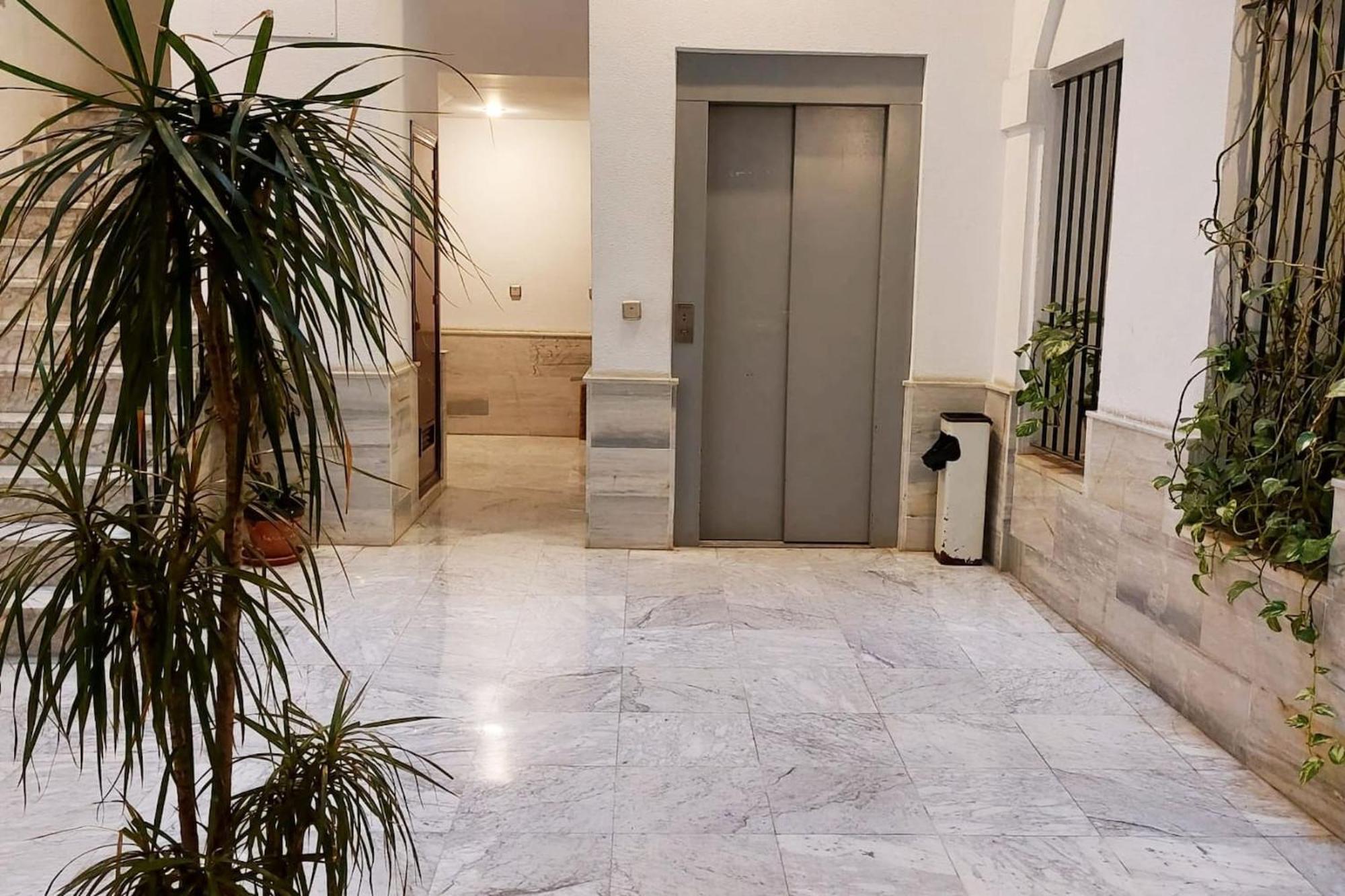 Hidden Gem Cristalera Benjumeda In Cadiz Centro Apartment Exterior photo
